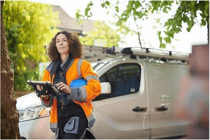 Encourage safe and fuel-efficient driving while boosting productivity
